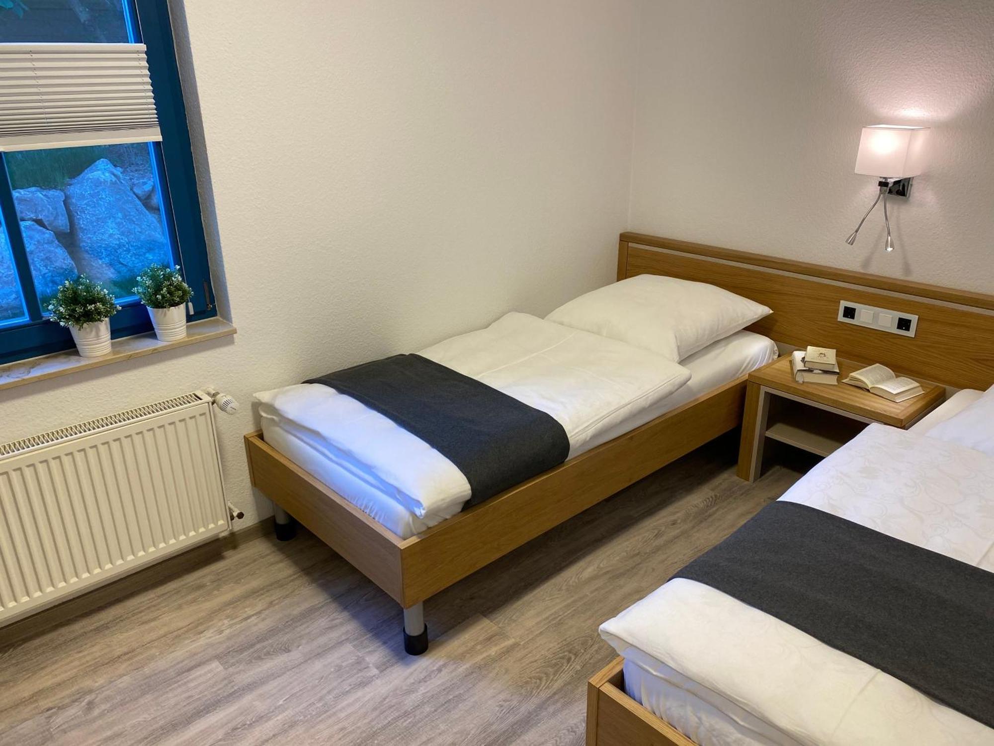 Familienfreundliches Reetdachhaus Weissdorn 2 Villa Puddemin Eksteriør billede